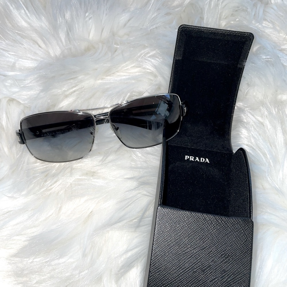 Prada Sunglasses Model SPR 541